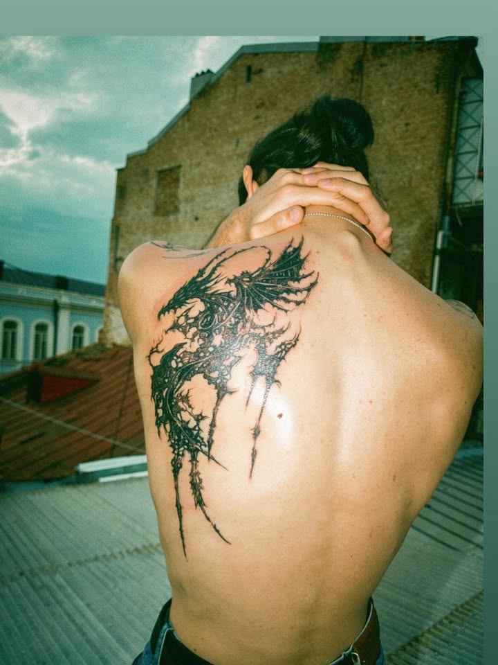 მხატვარი: @amelini_tattoo_art_